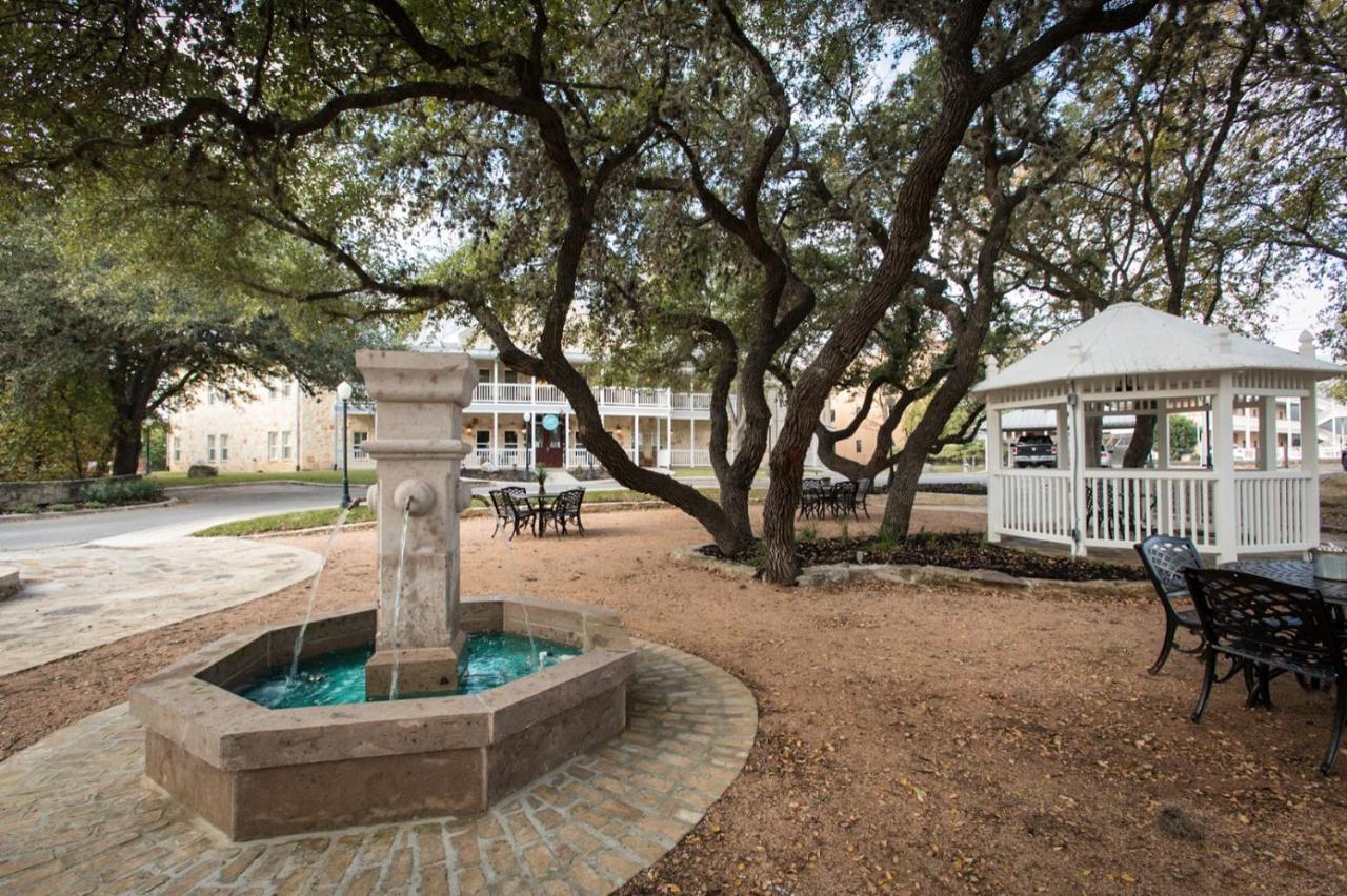 Gruene River Hotel & Retreat New Braunfels Bagian luar foto