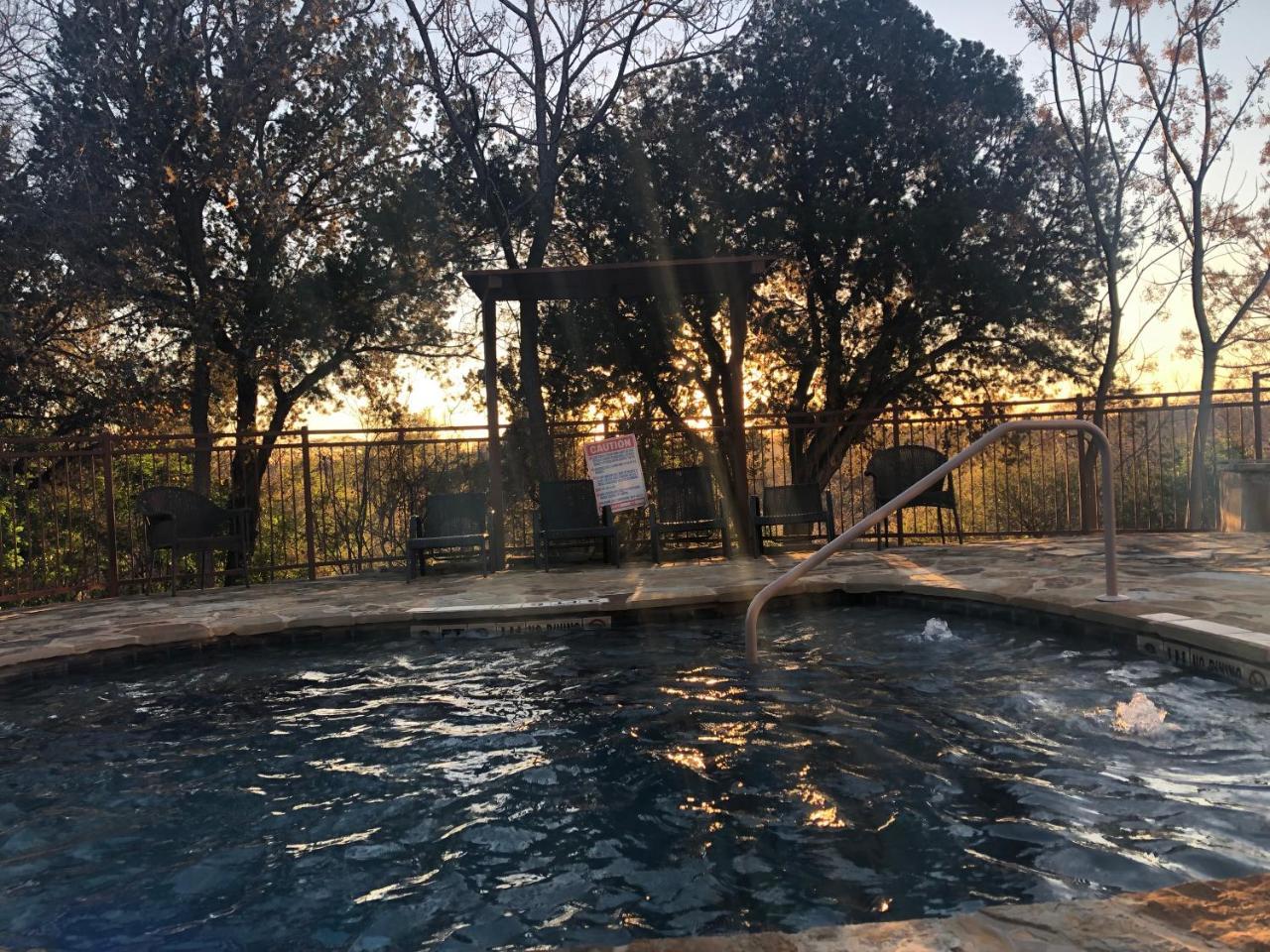 Gruene River Hotel & Retreat New Braunfels Bagian luar foto